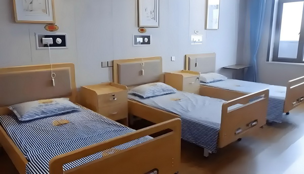 美男留步：百妖媚行